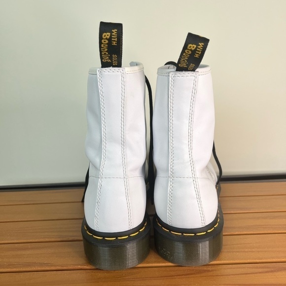 Doc Martin Booties 1460 8 eyelet white - Picture 3 of 11